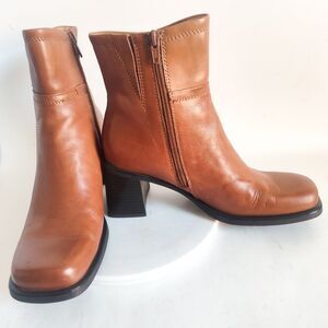 Bass Boots Size 8 90s Y2K Leather Camel Tan Square Toe Mid-Calf Vintage Womens